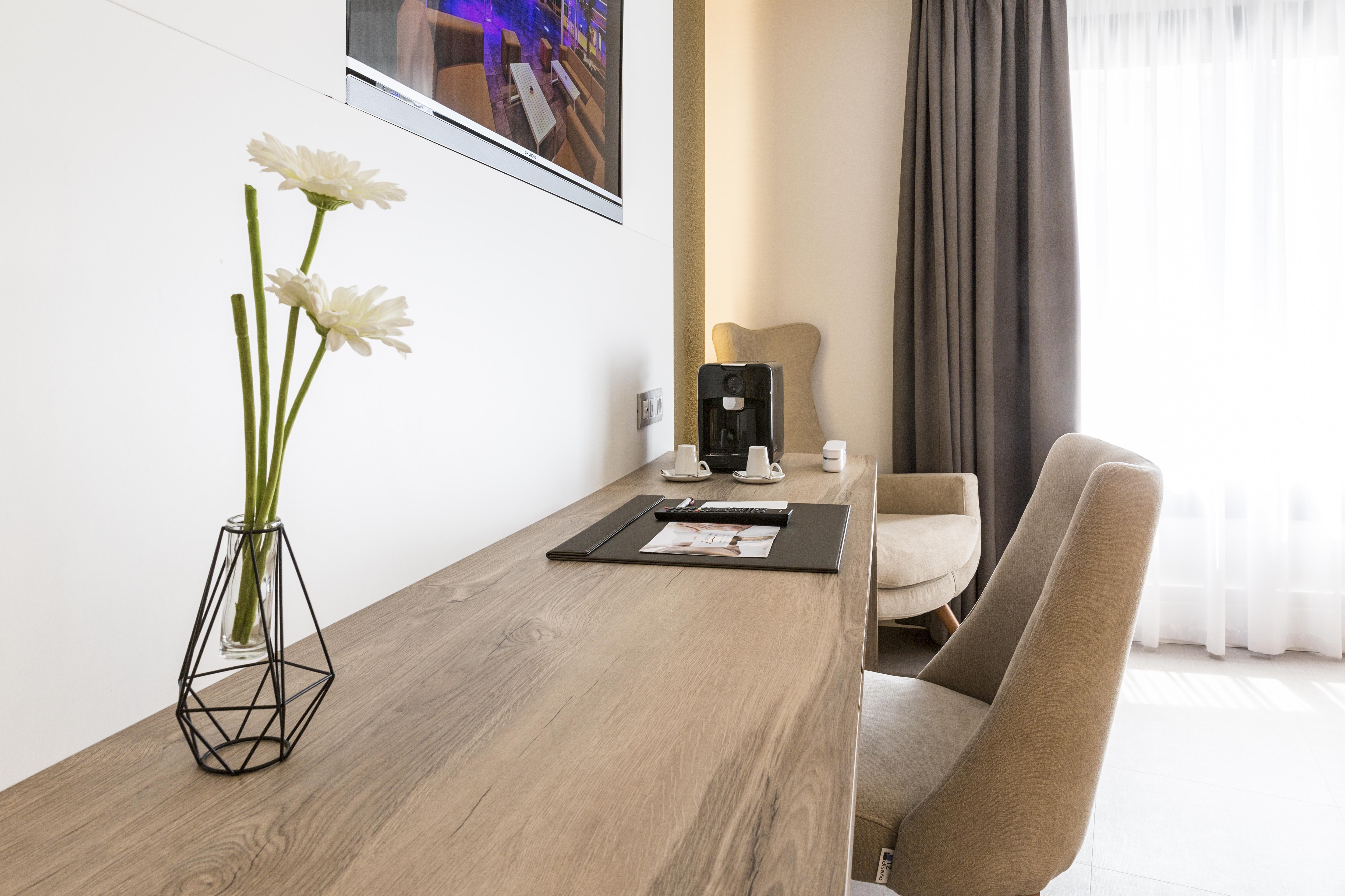 Hotel & Spa Ciudad De Binéfar Eksteriør bilde